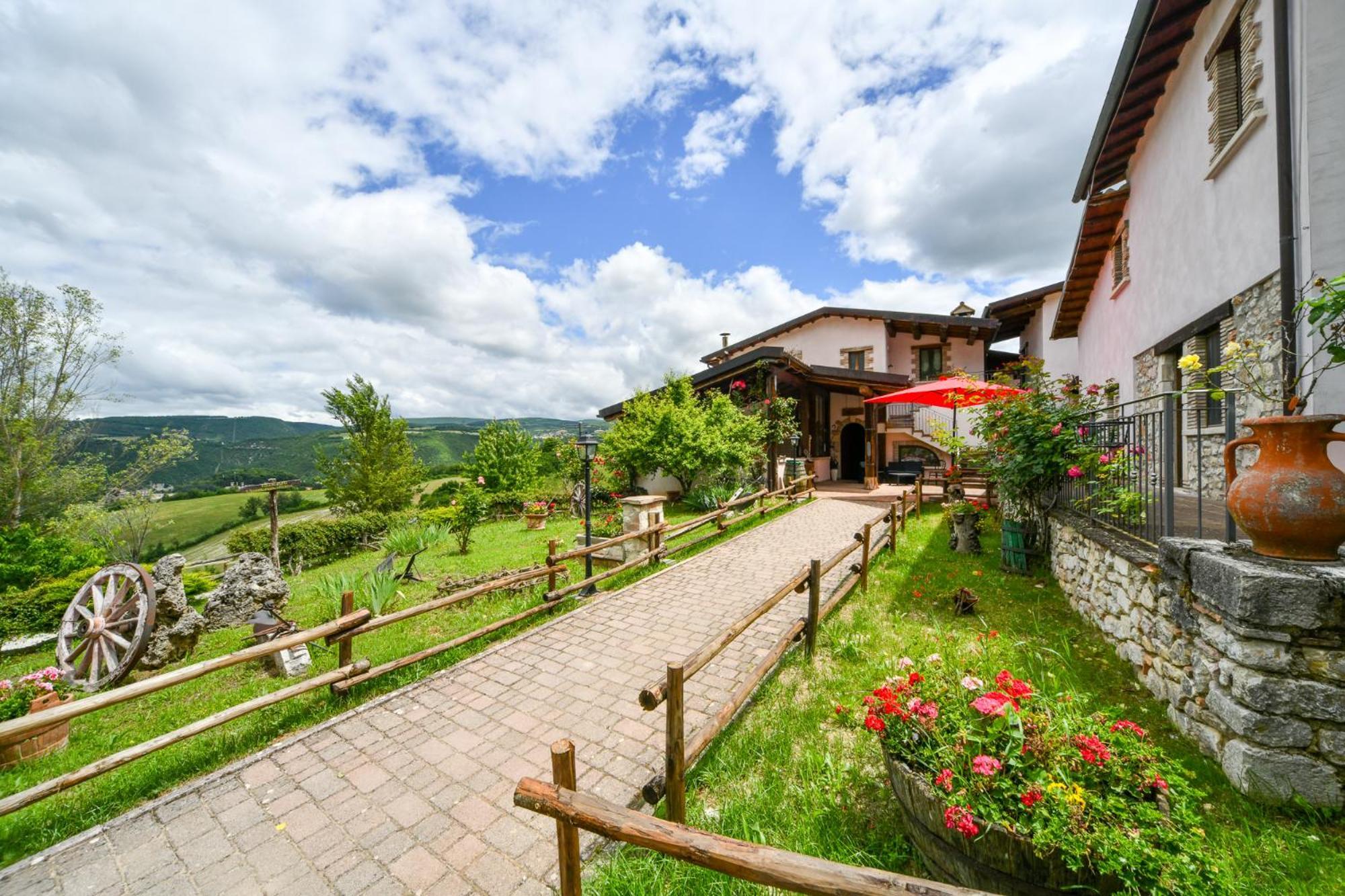 Agriturismo Valle Tezze Cascia Εξωτερικό φωτογραφία